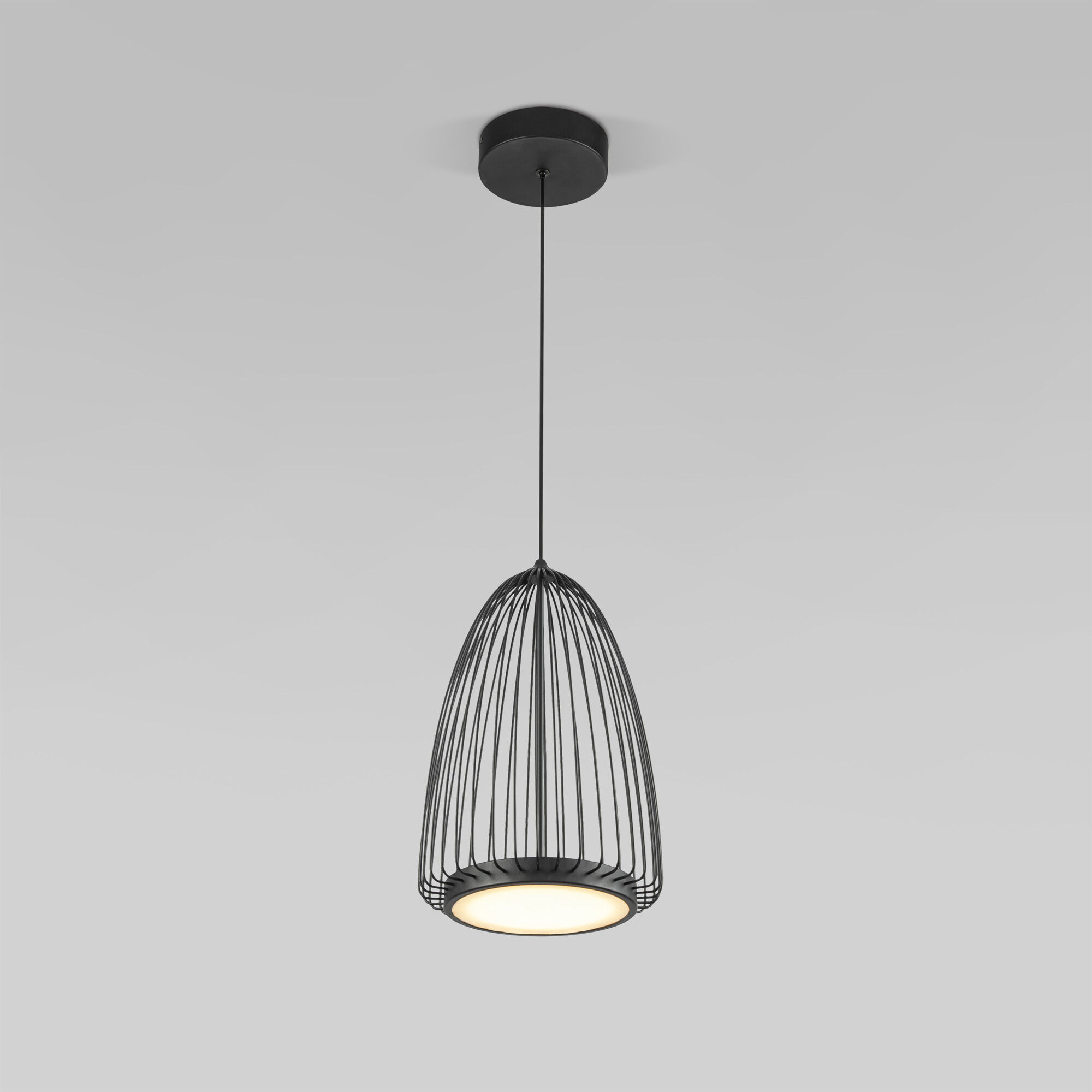 podvesnoy-svetodiodnyy-svetilnik-40009-1-led-chernyy-a069294-0001.jpg Կախովի LED լուսատու 40009/1 LED սև - Image 1