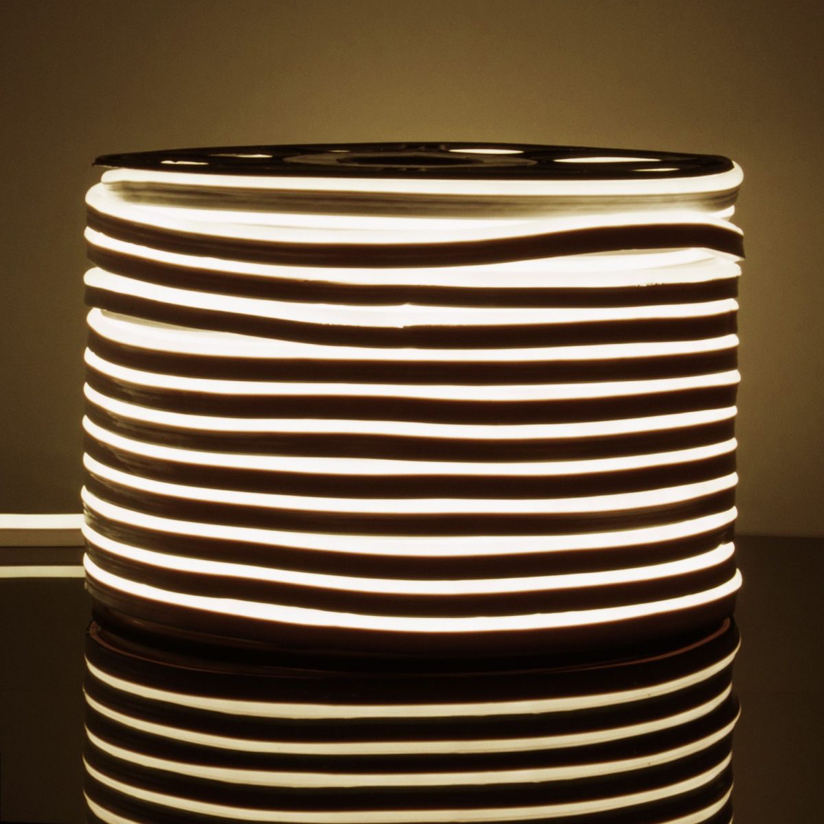 Светодиодный гибкий неон 220 В 9.6 Вт/м 120 Led/м 2835 IP67, односторонний дневной белый 4200 K, 50 м Гибкий неон 220V 9,6W 120Led 2835 IP67 односторонний дневной белый, 50 м — изображение 3